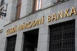 Základní úroková sazba zůstává na 3,5 procenta. Bankovní rada ji nechala beze změny