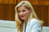 VIDEO: Výkladní skříň ministerstva, řekla o festivalu Východná Šimkovičová. Lidé ji tam vypískali